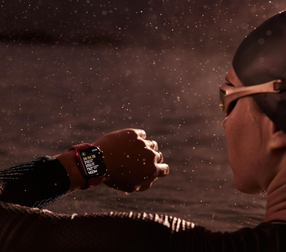 Apple Watch Series 9: water resistance